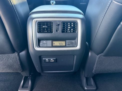 Used 2019 INFINITI QX60 Luxe w/ Essential Package image 19