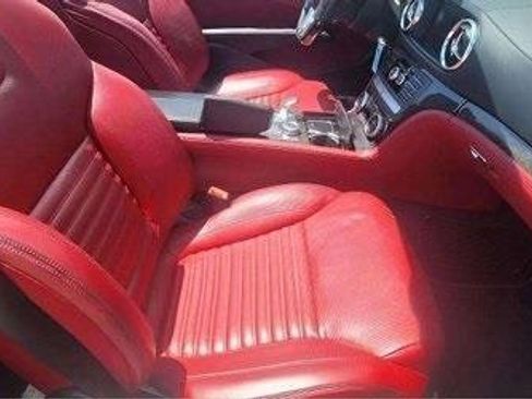 Used 2013 Mercedes-Benz SL 550 image 27