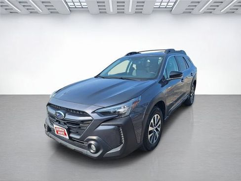 Used 2023 Subaru Outback Premium AWD/4WD image 8