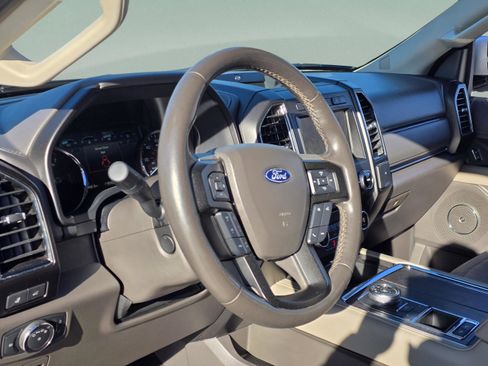 Used 2018 Ford Expedition Limited w/ Equipment Group 302A image 11