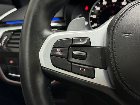 Used 2019 BMW 540i w/ M Sport Package image 18