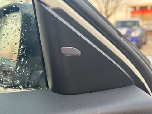 Used 2024 Nissan Altima 2.5 SV image 17