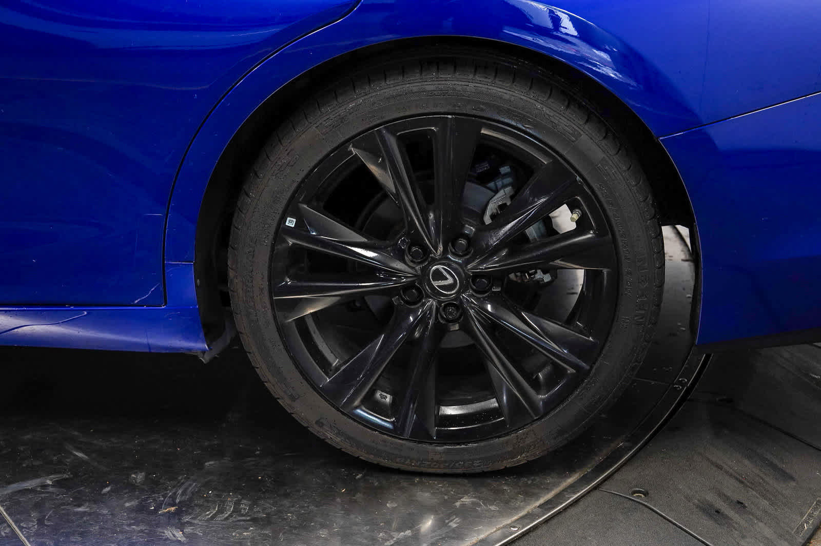 Used 2023 Lexus ES 350 F Sport w/ Accessory Package (Z2) FWD image 10