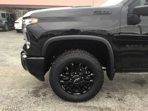 Used 2025 Chevrolet Silverado 2500 LT w/ Trail Boss Package AWD/4WD image 22