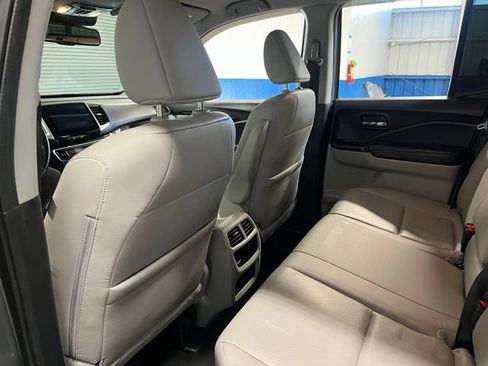 Used 2018 Honda Ridgeline RTL-E image 18