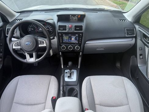 Used 2017 Subaru Forester 2.5i Premium AWD/4WD image 20
