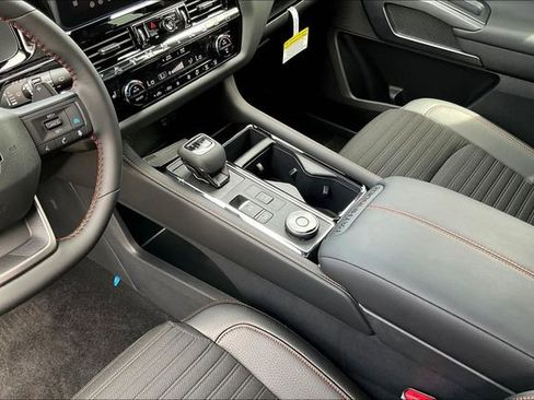 New 2026 Nissan Pathfinder Rock Creek image 6