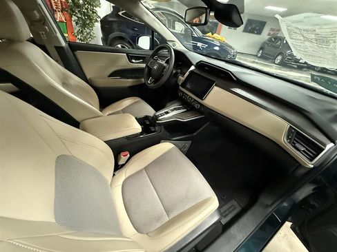 Used 2018 Honda Clarity Plug-In Hybrid image 11