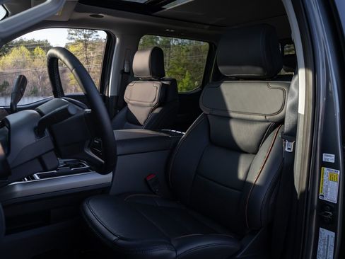 New 2026 Ford F350 Lariat w/ Lariat Ultimate Package image 28