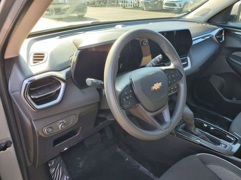 Certified 2025 Chevrolet TrailBlazer LT AWD/4WD image 20