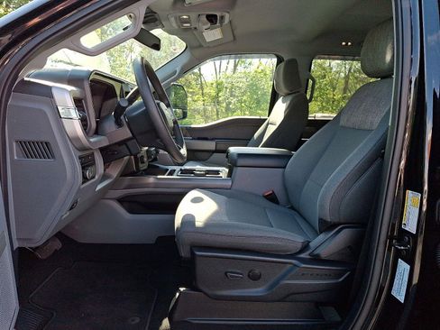 Used 2024 Ford F250 XLT w/ XLT Premium Package AWD/4WD image 13