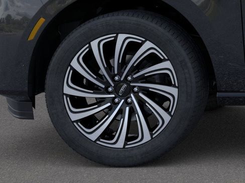 New 2026 Lincoln Navigator L Black Label AWD/4WD image 19
