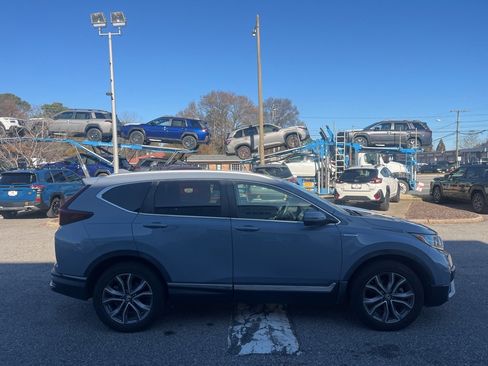 Used 2021 Honda CR-V Touring image 3