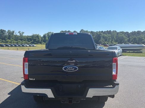 Used 2019 Ford F250 XL w/ STX Appearance Package AWD/4WD image 4