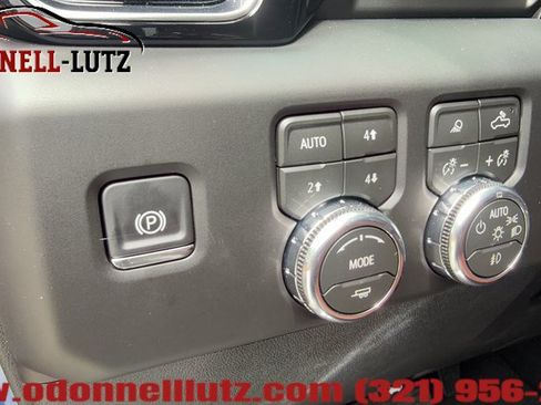 Used 2026 GMC Sierra 2500 Denali Ultimate AWD/4WD image 15