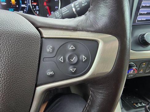 Used 2017 GMC Acadia Denali w/ Technology Package FWD image 15