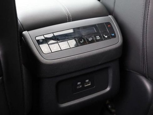Certified 2025 Nissan Pathfinder SL w/ SL Premium Package AWD/4WD image 27