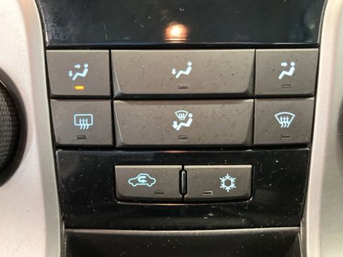 Used 2015 Chevrolet Cruze LS image 16