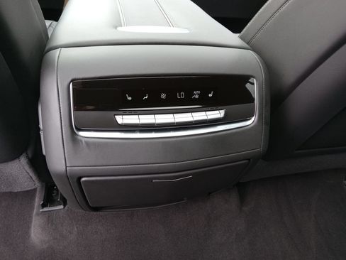 Certified 2026 Cadillac Escalade Platinum Sport AWD/4WD image 29