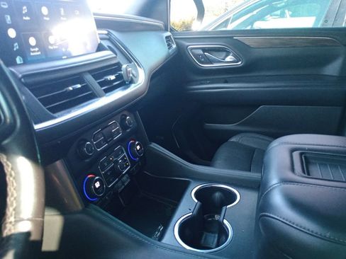 Used 2022 Chevrolet Suburban Z71 image 53