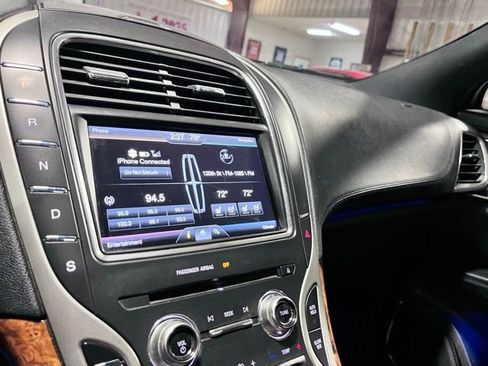 Used 2016 Lincoln MKX Reserve FWD image 15