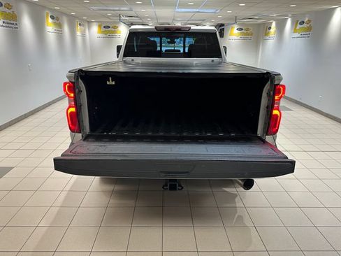 Used 2022 Chevrolet Silverado 2500 LTZ w/ LTZ Plus Package AWD/4WD image 25