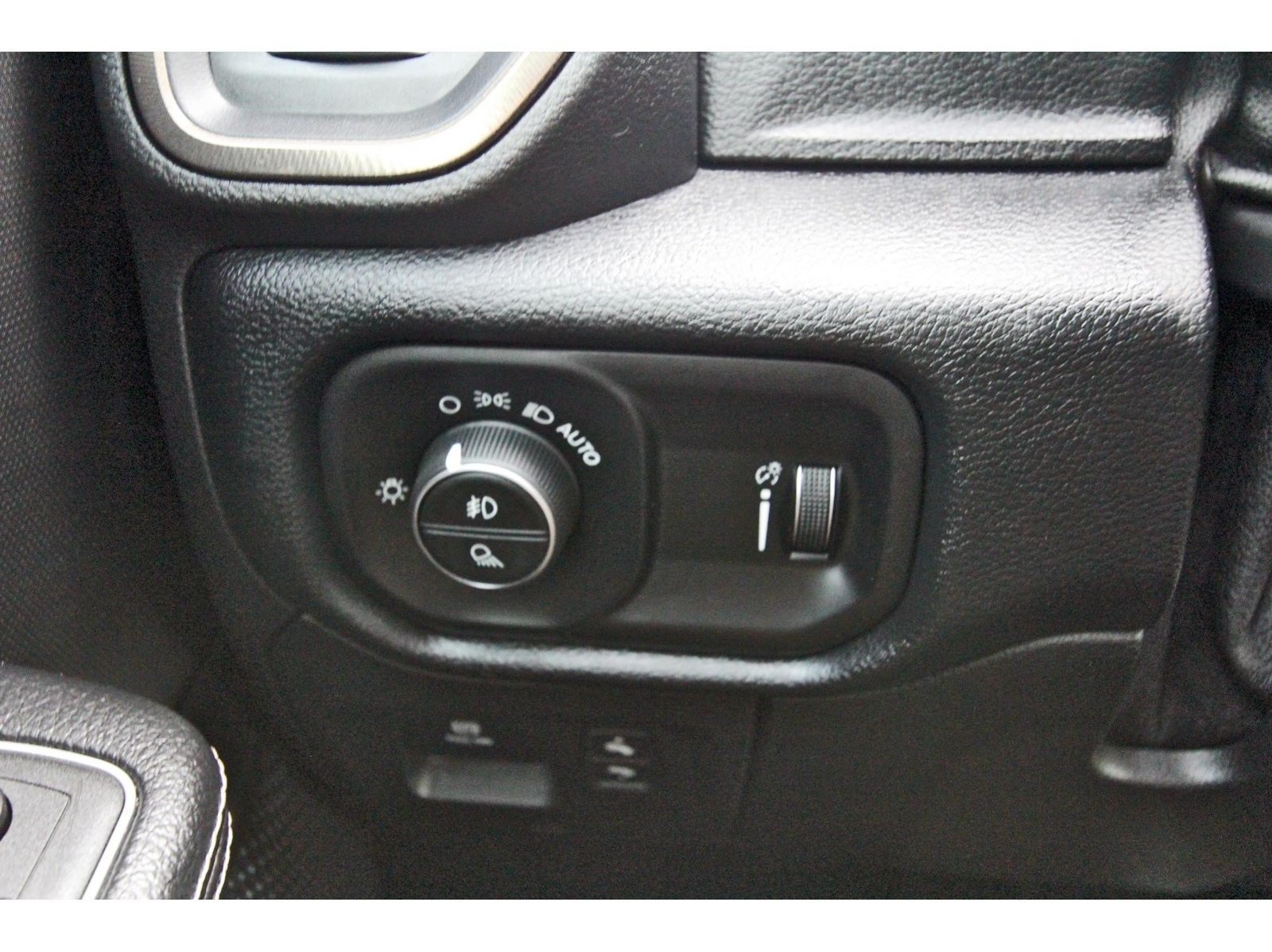 Used 2021 RAM 1500 Rebel w/ Rebel Level 1 Equipment Group AWD/4WD image 19