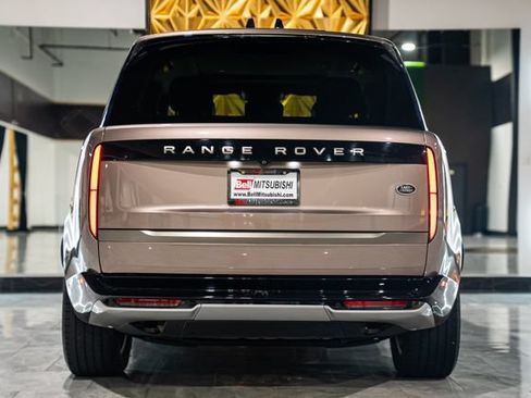Used 2023 Land Rover Range Rover SE AWD/4WD image 6