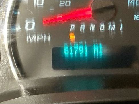 Used 2022 Chevrolet Express 2500 w/ Driver Convenience Package RWD image 13