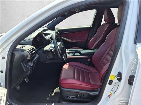Used 2018 Lexus IS 300 F Sport RWD image 10