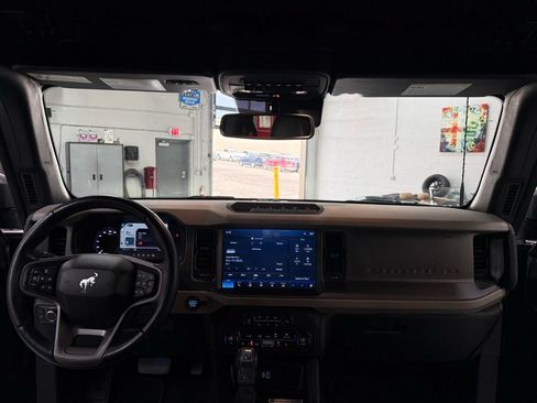 Used 2024 Ford Bronco Wildtrak AWD/4WD image 21