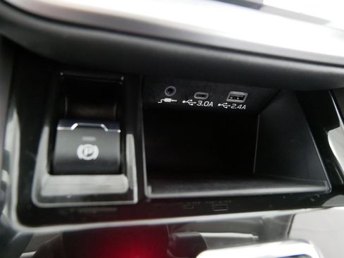 Used 2025 Subaru Outback Limited image 30