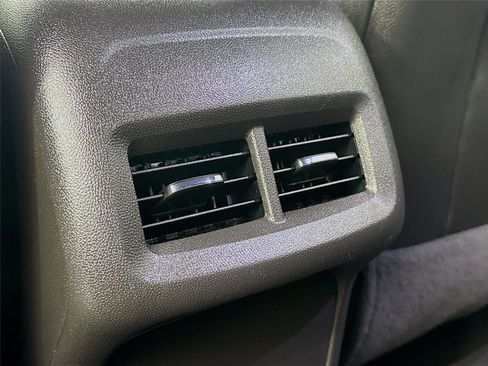 Used 2023 Chevrolet Equinox RS image 24