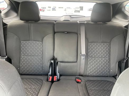 Used 2021 Chevrolet Blazer LT FWD image 12