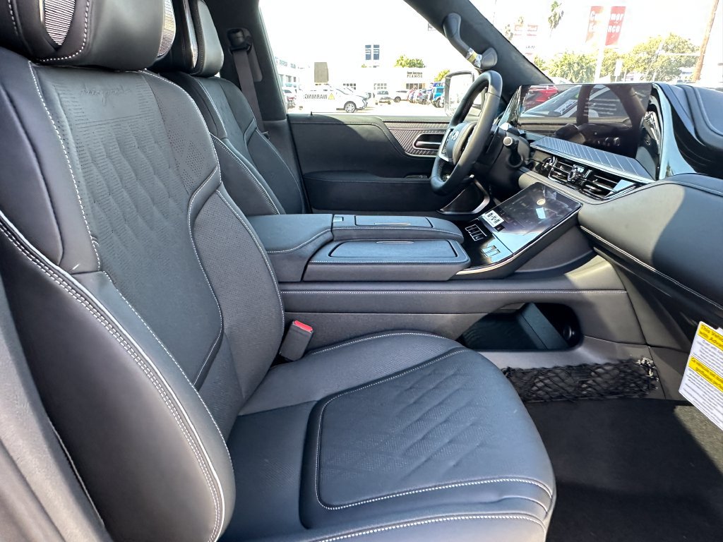 New 2027 INFINITI QX80 Autograph w/ Premium Cargo Package AWD/4WD image 14