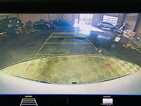 Used 2020 Chevrolet Silverado 1500 Custom w/ Custom Value Package image 28