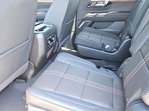 New 2026 Chevrolet Tahoe High Country AWD/4WD image 16