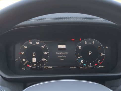 Used 2025 Land Rover Discovery Dynamic SE AWD/4WD image 35