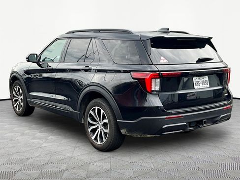Used 2025 Ford Explorer ST-Line AWD/4WD image 4
