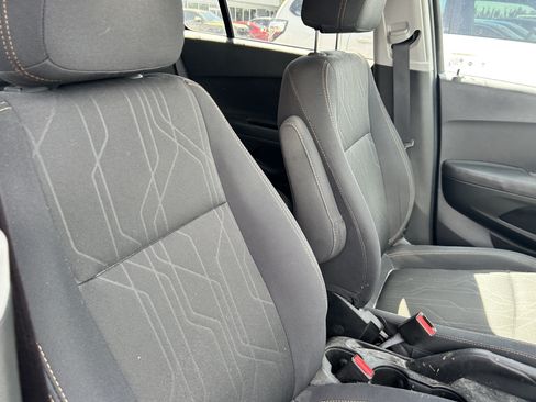 Used 2019 Chevrolet Trax LT AWD/4WD image 13