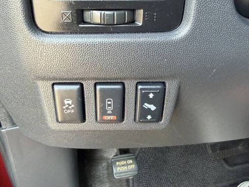 Used 2015 Nissan Titan PRO-4X AWD/4WD image 21