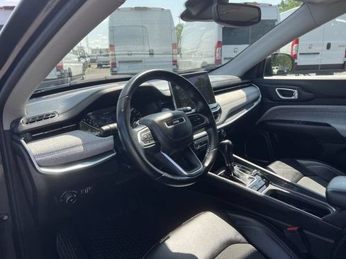 Used 2022 Jeep Compass Latitude w/ Convenience Group AWD/4WD image 18