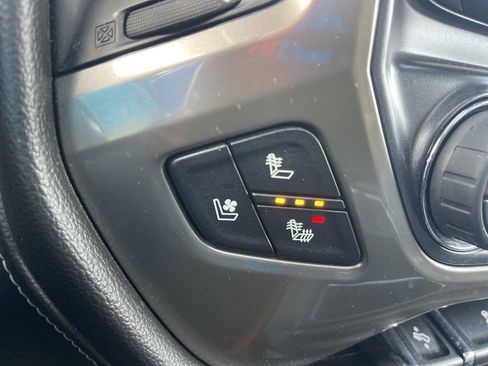 Used 2017 Chevrolet Silverado 1500 High Country image 21