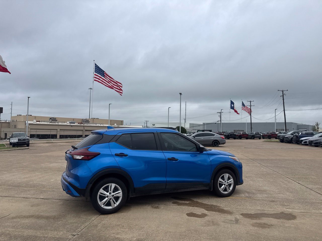 Used 2025 Nissan Kicks Play S FWD image 30