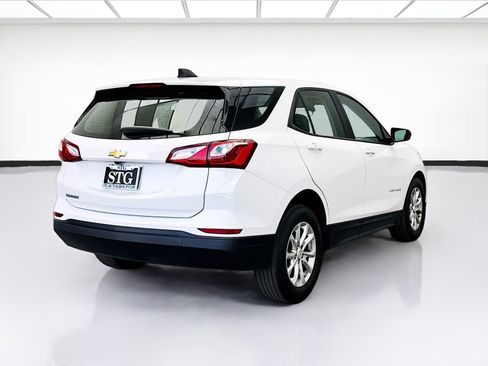 Used 2019 Chevrolet Equinox LS FWD image 4
