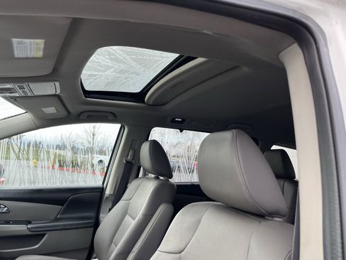 Used 2017 Honda Odyssey EX-L image 18