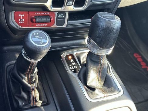 Used 2022 Jeep Gladiator Mojave w/ LED Lighting Group image 30