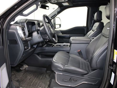 Used 2025 Ford F350 Platinum image 21