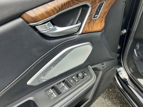 Used 2019 Acura RDX AWD w/ Advance Package image 13