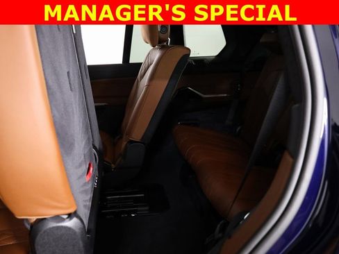 Used 2026 BMW X7 M60i AWD/4WD image 56